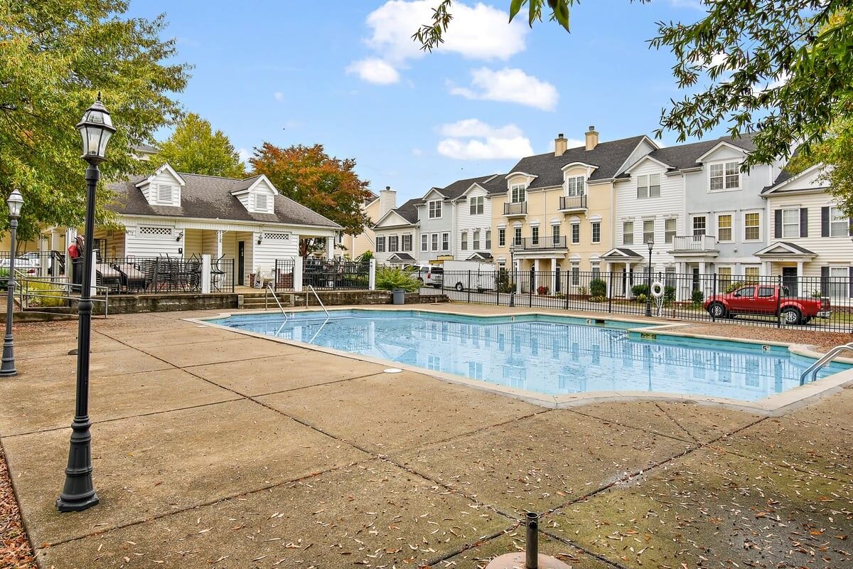 Property Photo: 4316 Summercrest Blvd 524 TN 37013