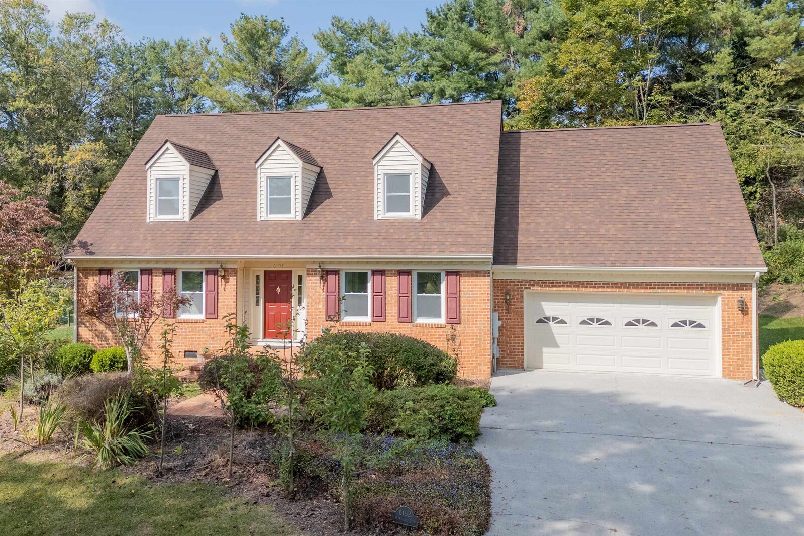 Property Photo: 6102 Albemarle Lane VA 24060