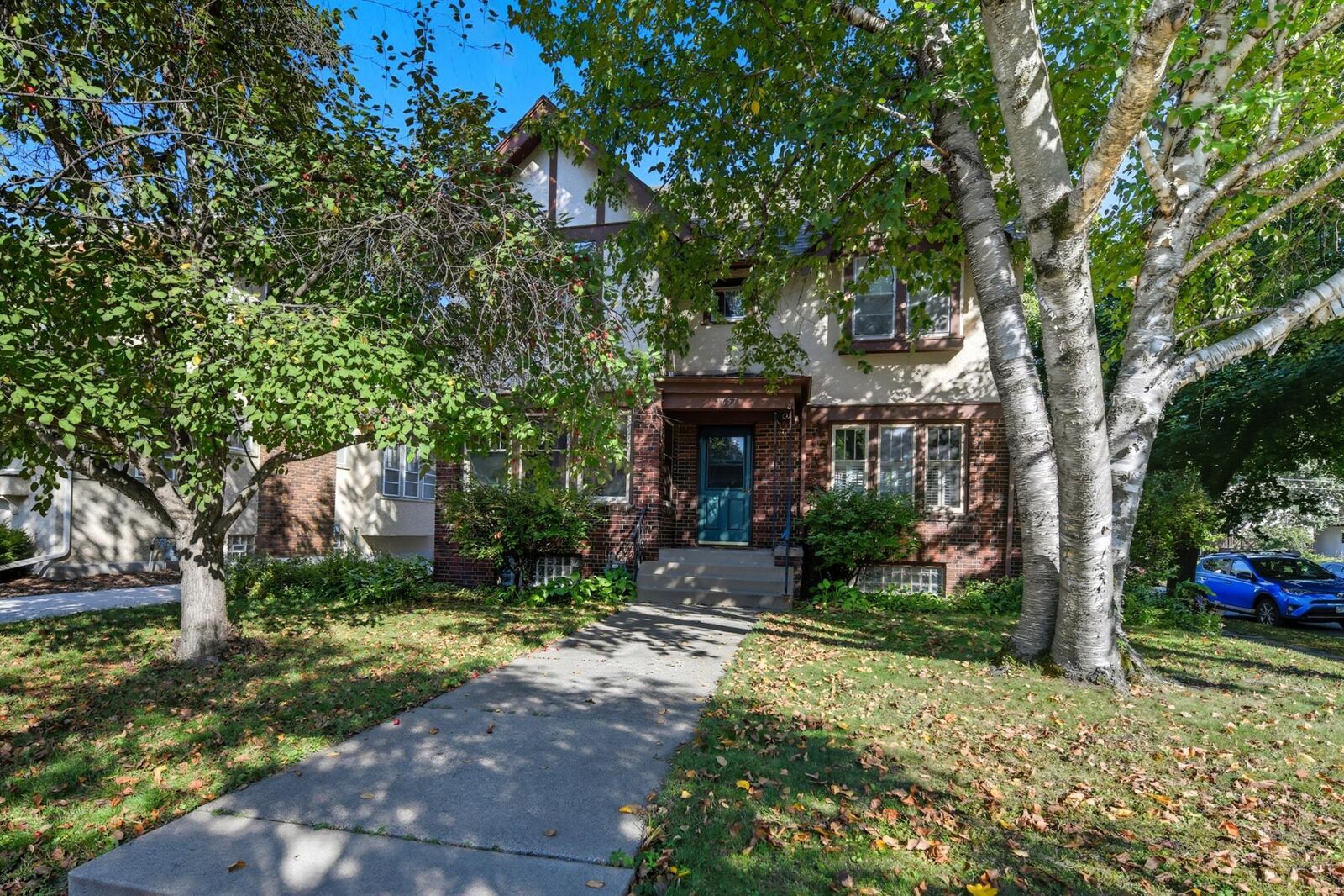 Property Photo: 4657 Aldrich Avenue S MN 55419