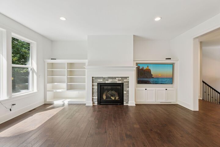Property Photo:  648 Sunset Lane  MN 55118 