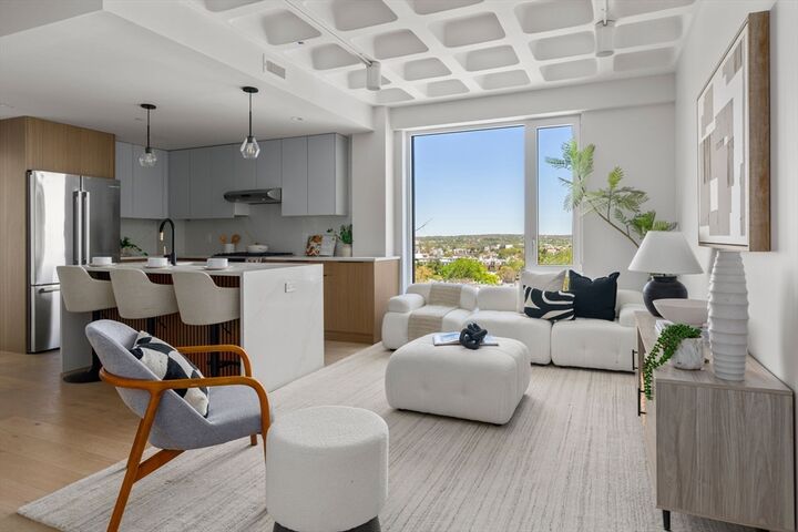 Property Photo:  125 Lowell Street 202  MA 02143 