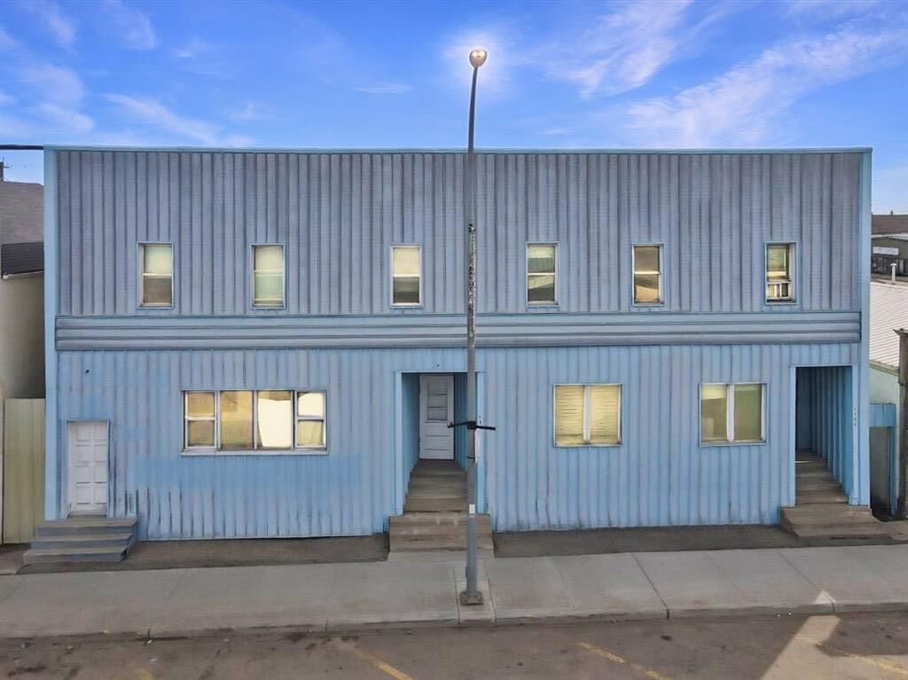 Property Photo: 5109 50th Street # 1-6 AB T0G 1E0