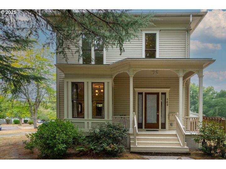 142 SW 8th St  Corvallis OR 97333 photo
