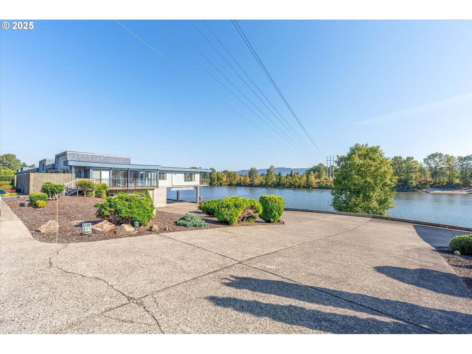 Property Photo:  743 Marine View Dr 8  WA 98632 
