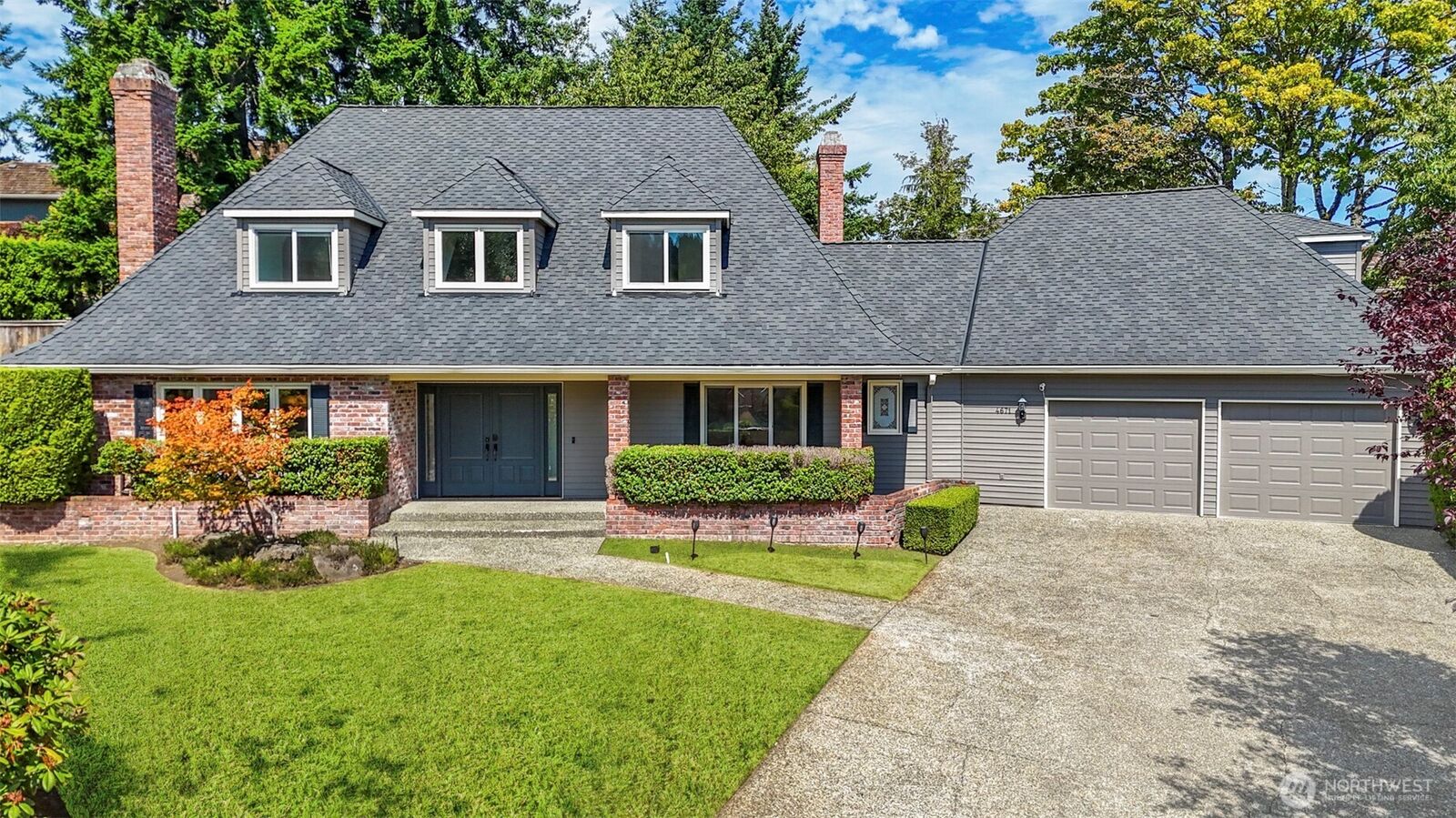 Property Photo:  4671  174th Court SE  WA 98006 