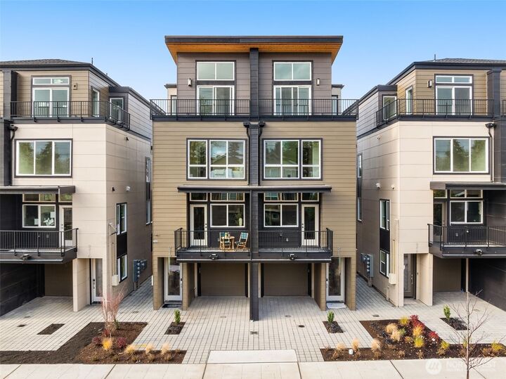 Property Photo: 9203 Densmore Avenue N WA 98103