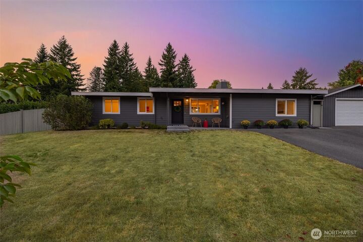 Property Photo:  20904 NE 91st Street  WA 98053 