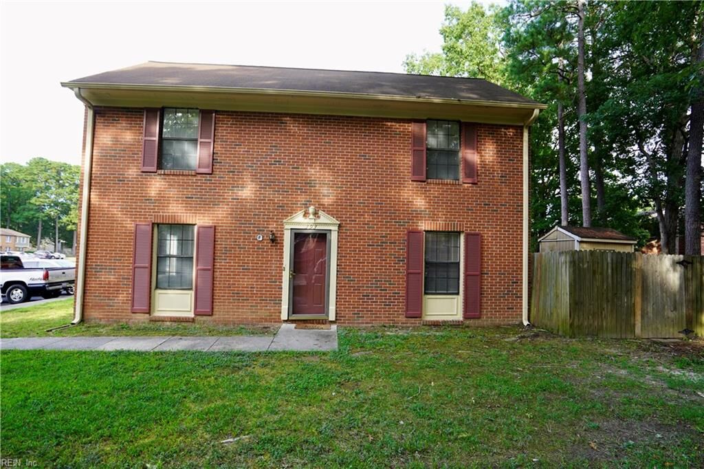 Property Photo:  393 Jury Ln F  VA 23608 