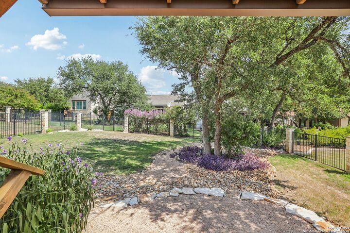 Property Photo:  220 Leaping Holly  TX 78666 
