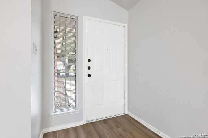 Property Photo: 5211 Stormy Autumn TX 78247