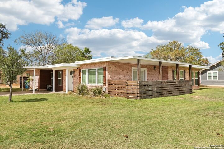 Property Photo:  100 N Carroll  TX 78147 