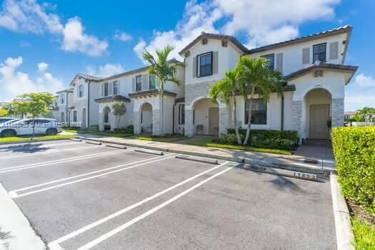 Property Photo: 11852 SW 245th Ter FL 33032