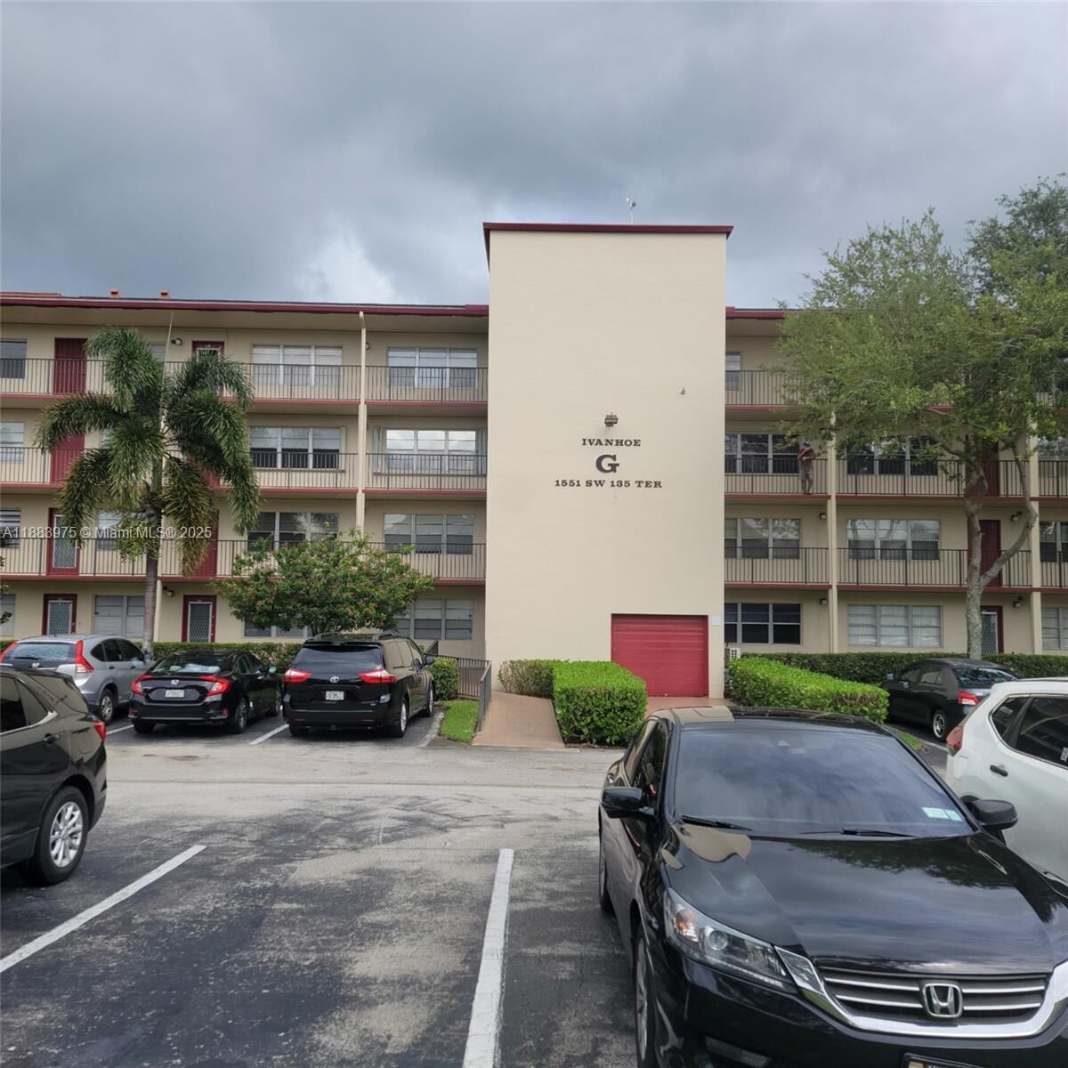 Property Photo:  1551 SW 135th Ter 310G  FL 33027 