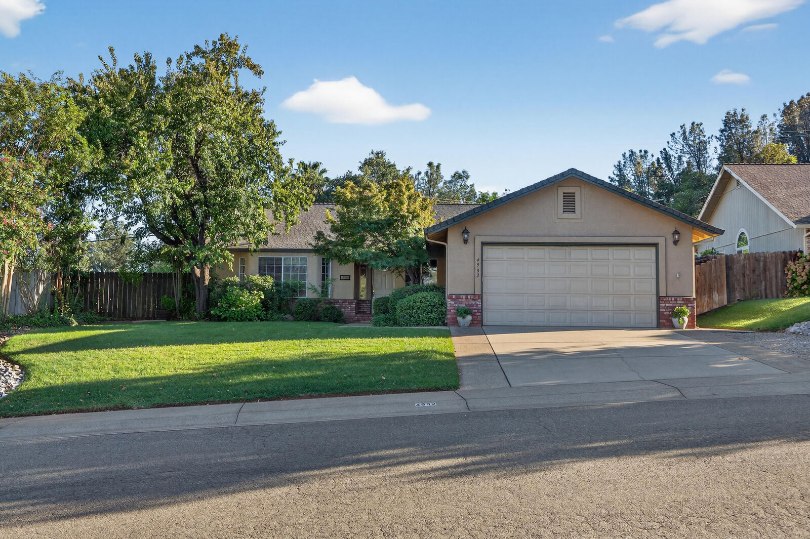 Property Photo: 4982 Tralee Lane CA 96001