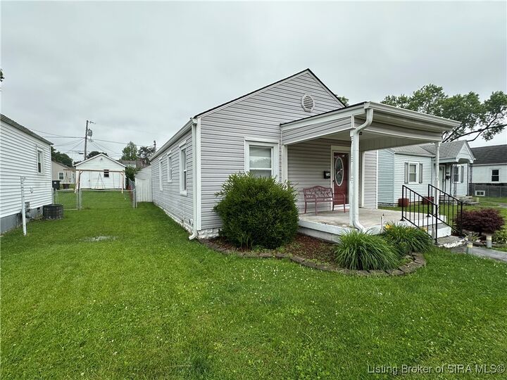Property Photo: 714 Lincoln Street IN 47150