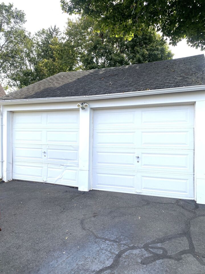 Property Photo: 89 Vernon Street CT 06615