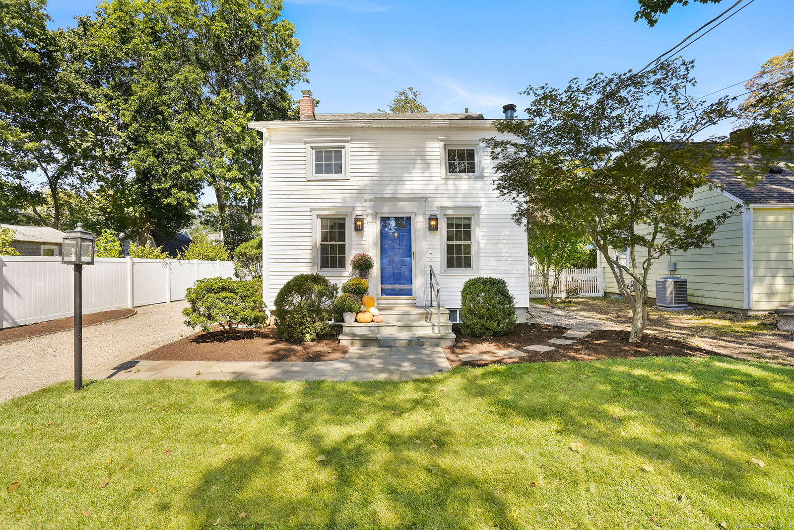 Property Photo:  52 Glover Street  CT 06824 