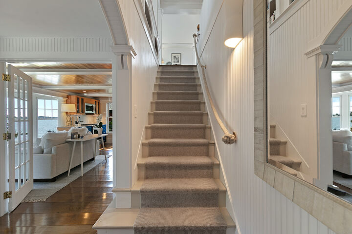 Property Photo:  33 Thimble Farms Road  CT 06405