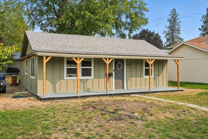 Property Photo:  6204 N Stevens St  WA 99205