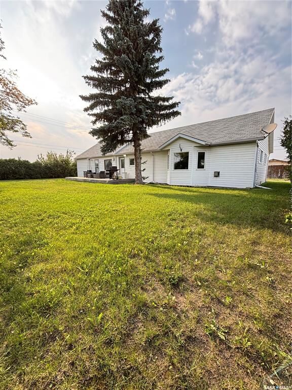 Property Photo:  105 Main Street  SK S0M 1X0 