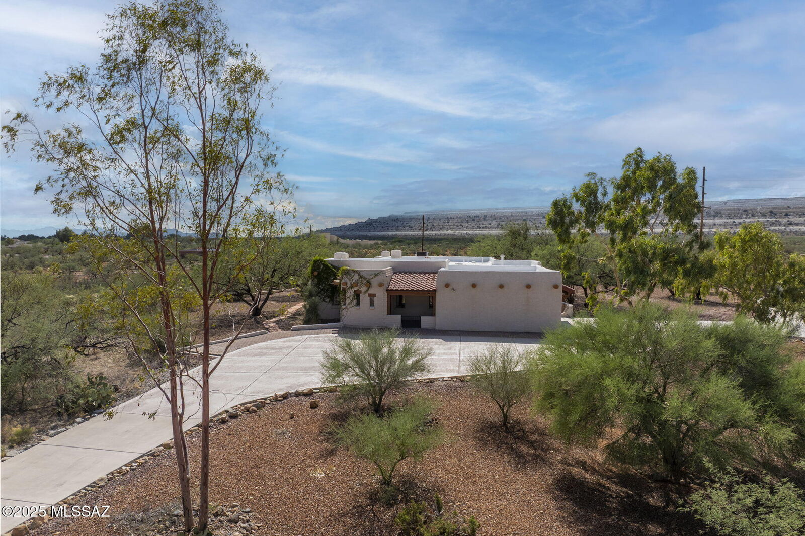 Property Photo:  1680 S Camino Del Sol  AZ 85622 