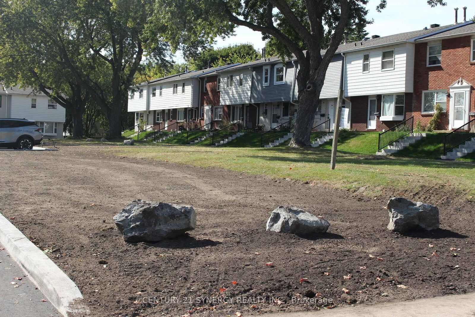 Property Photo:  Pl23 C1 Hochelaga Street  ON K1K 2E9 