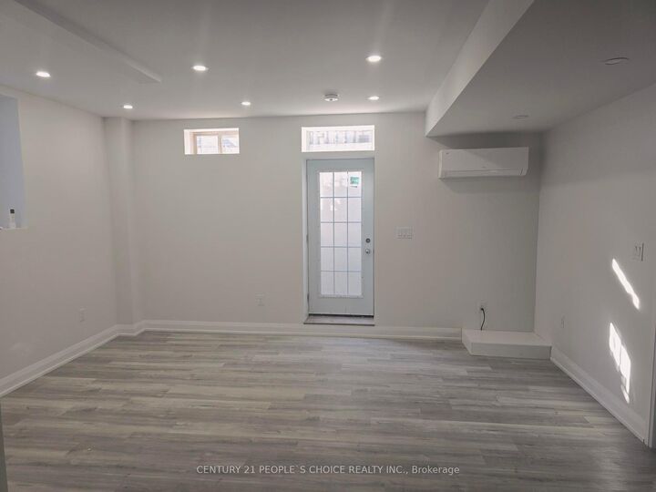 Photo de la propriété:  15 William Crawley Way Bsmt  ON L6H 0Y7 
