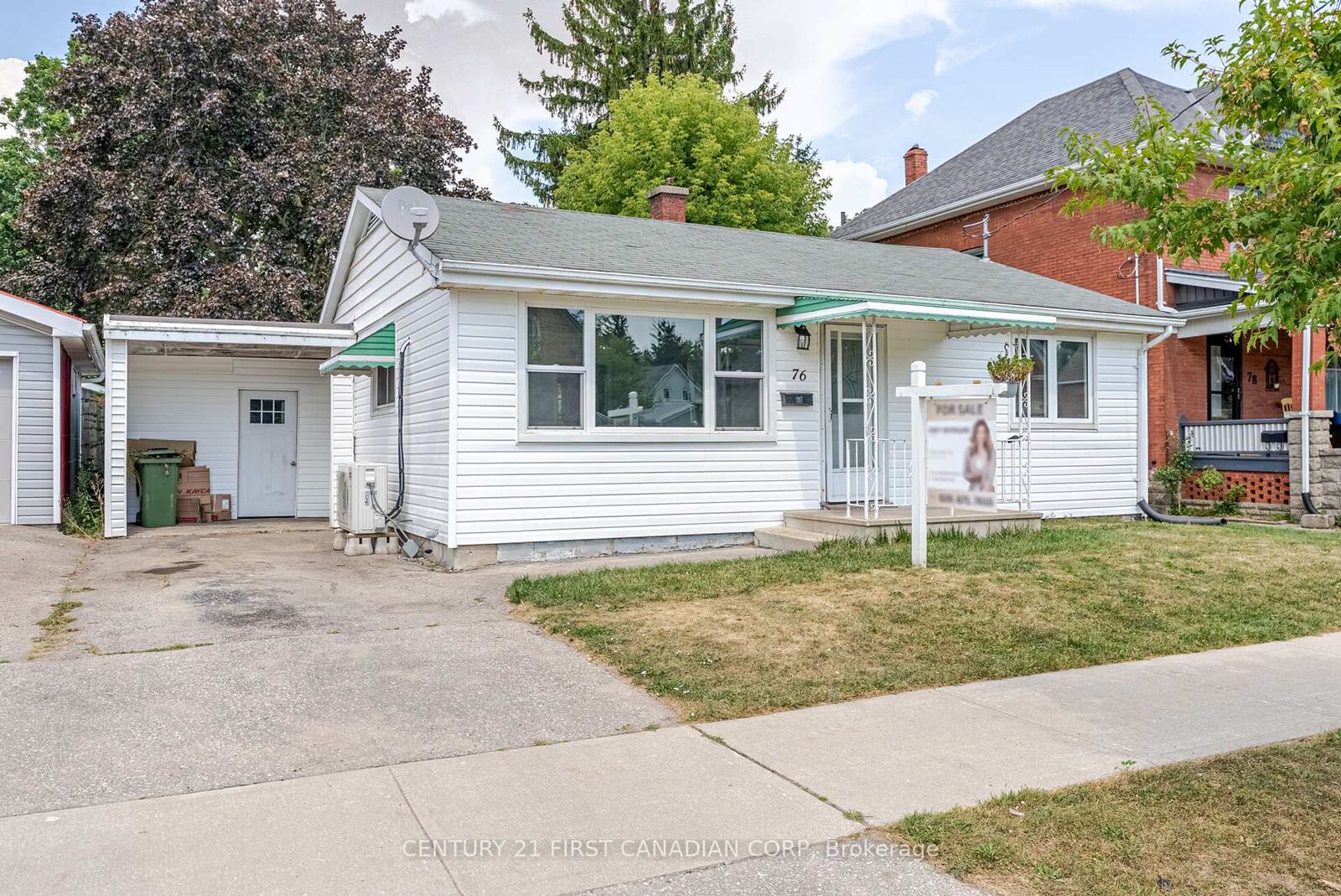 Property Photo:  76 Myrtle Street  ON N5R 2G1 