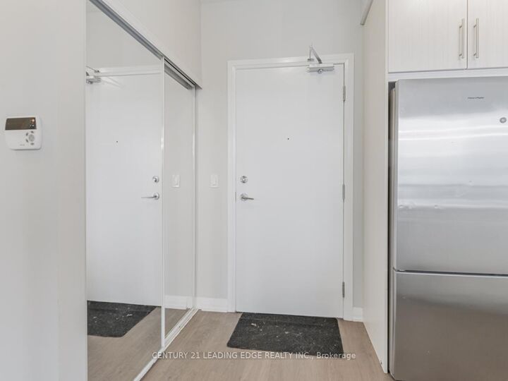 Photo de la propriété:  65 Oneida Crescent 203  ON L4B 0B1 