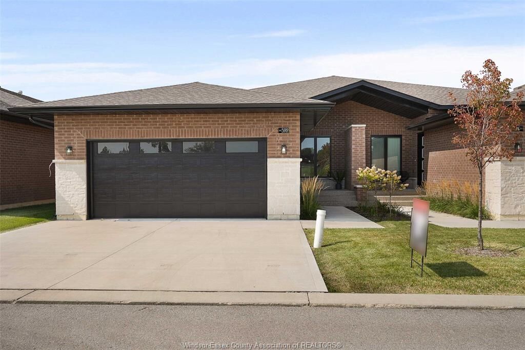 Property Photo:  592 Lily Mac Boulevard  ON N6E 3N7 