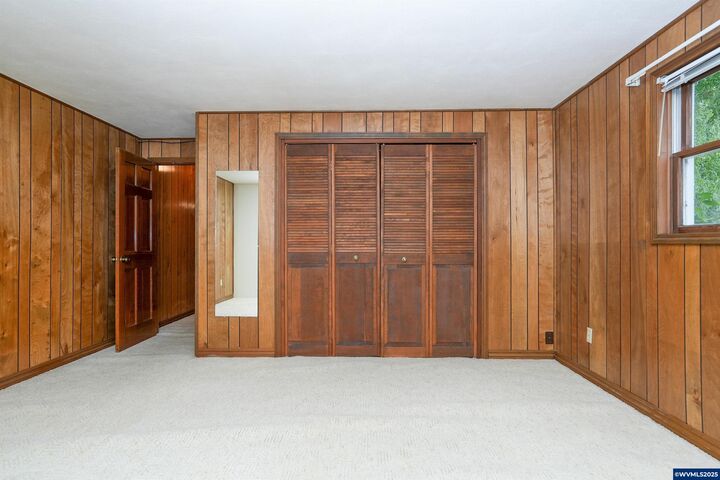 Property Photo: 1147 Manzanita Wy NE OR 97303