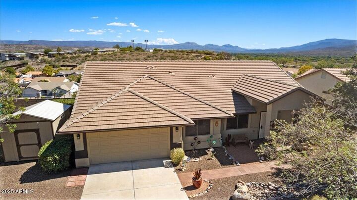 Property Photo: 667 S Cliffs Parkway AZ 86322