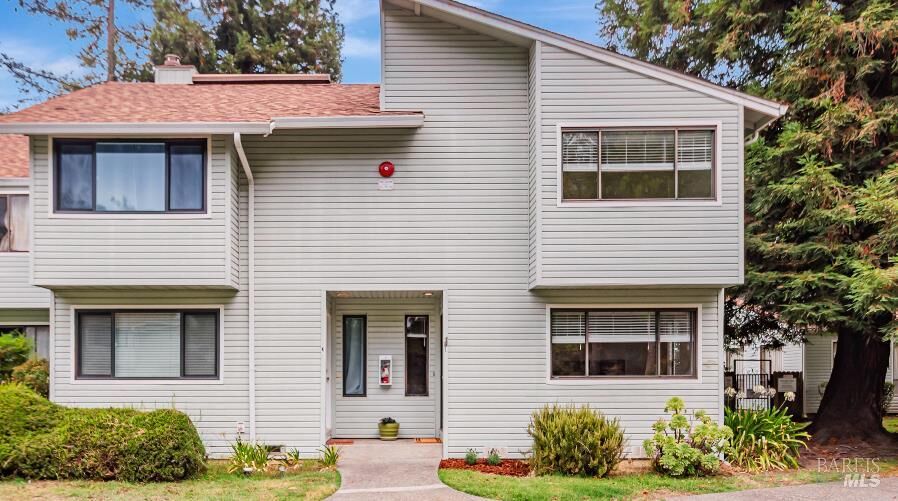 Property Photo:  79 William Street L  CA 94931 