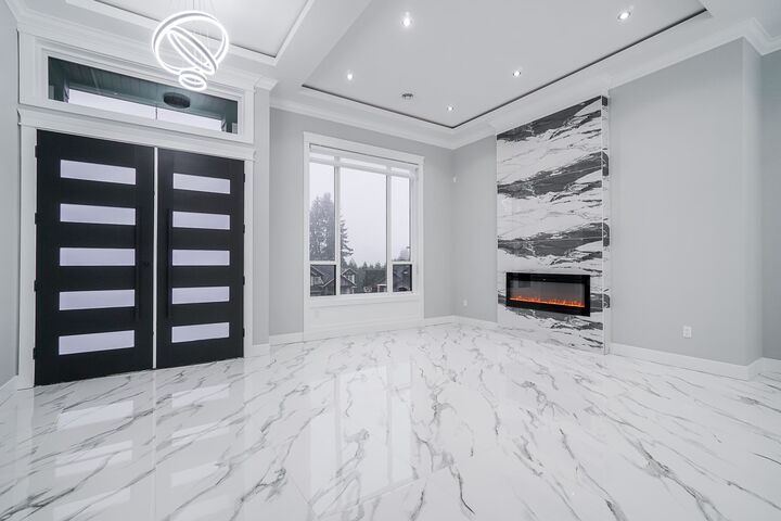 Photo de la propriété:  14220 114 Avenue  BC V3R 5H3 