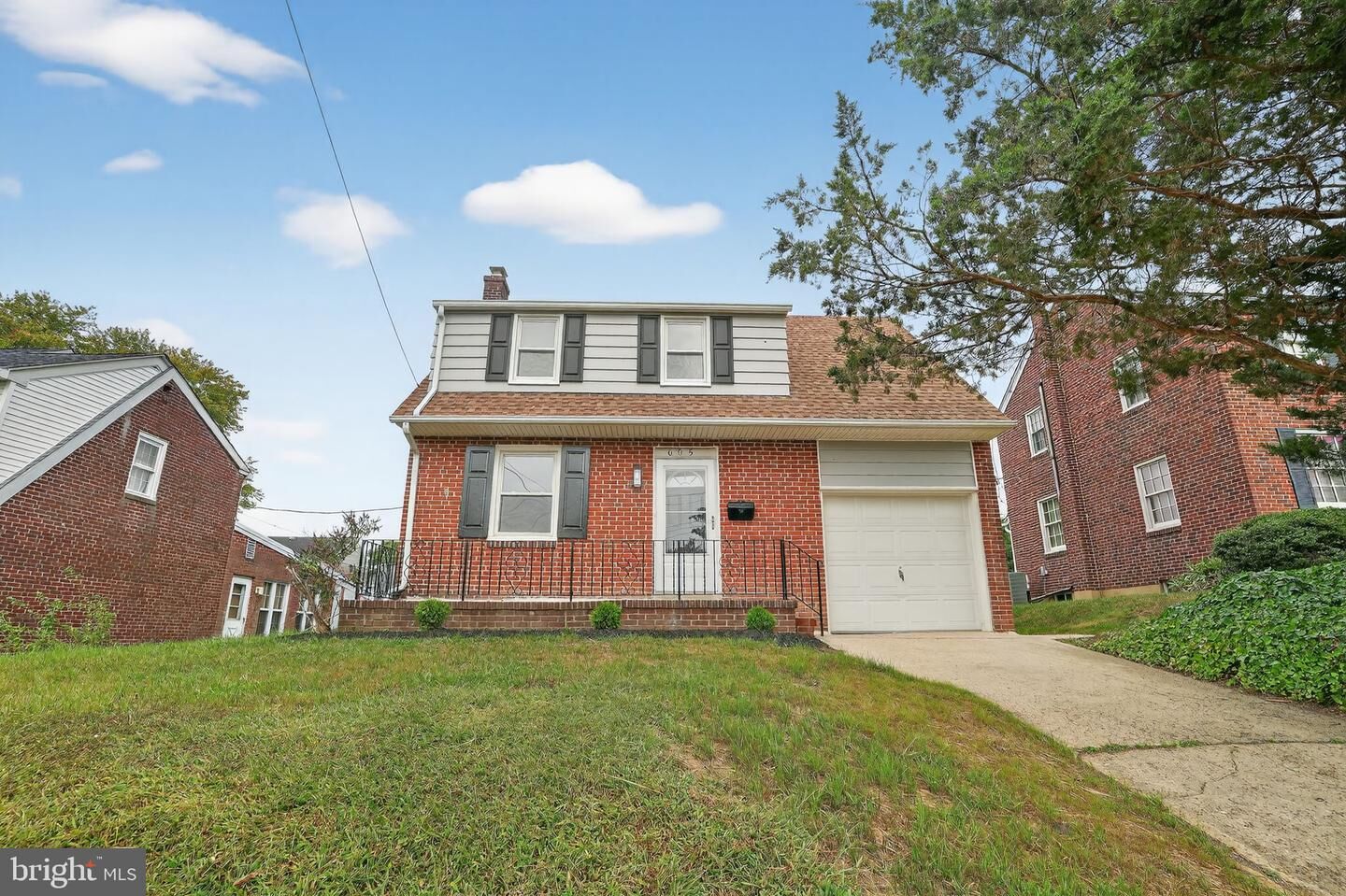 Property Photo:  605 Tyrone Avenue  DE 19804 