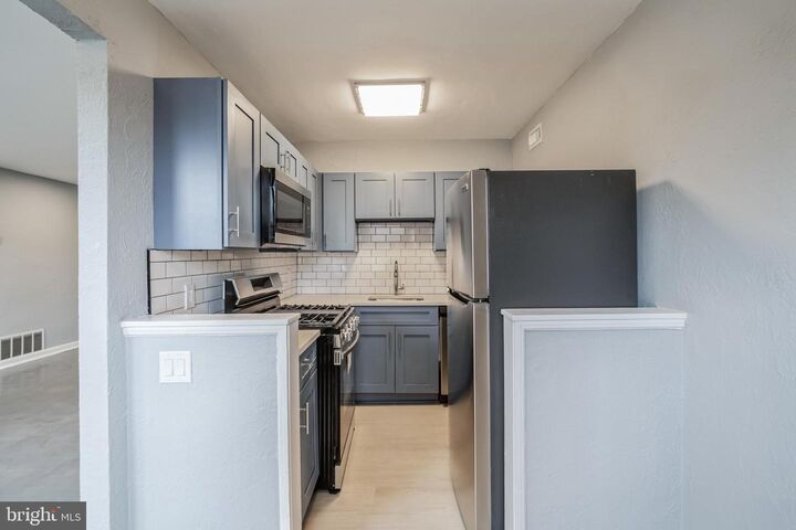 Property Photo:  2137 Bryn Mawr Avenue  PA 19131 