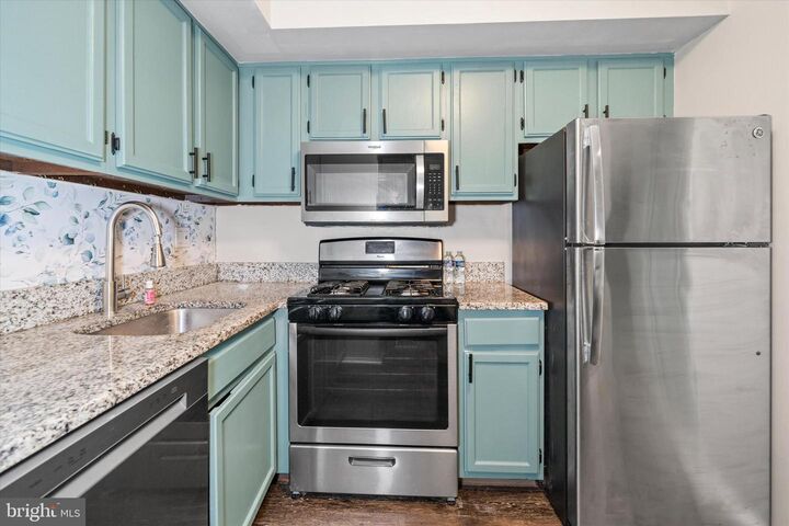 Property Photo:  1602 Painters Crossing 1602  PA 19317 