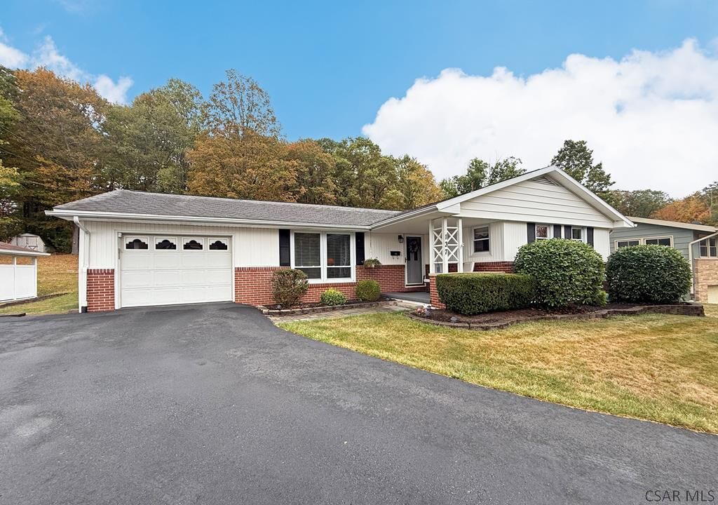 Property Photo:  137 Brandle Street  PA 15904 