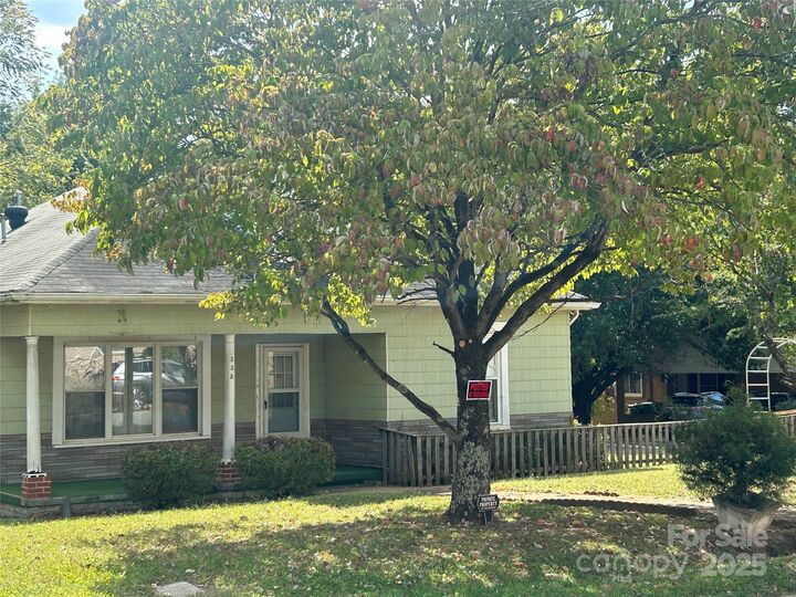 Property Photo:  335 Catawba Avenue  NC 28036 