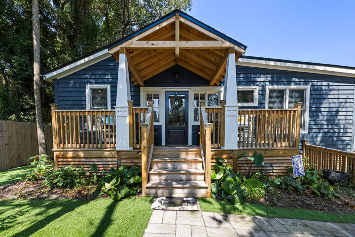 212 E Hudson Avenue  Folly Beach SC 29439 photo