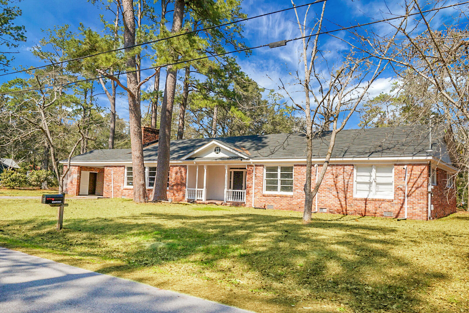 Property Photo:  407 Hayne Street  SC 29488 