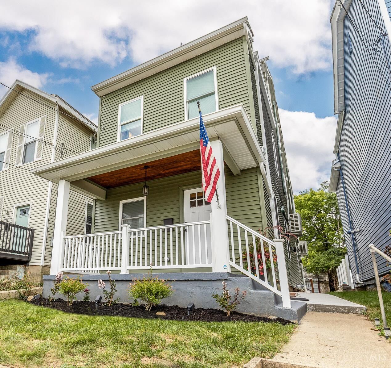 Property Photo:  2406 Kenton Street  OH 45206 