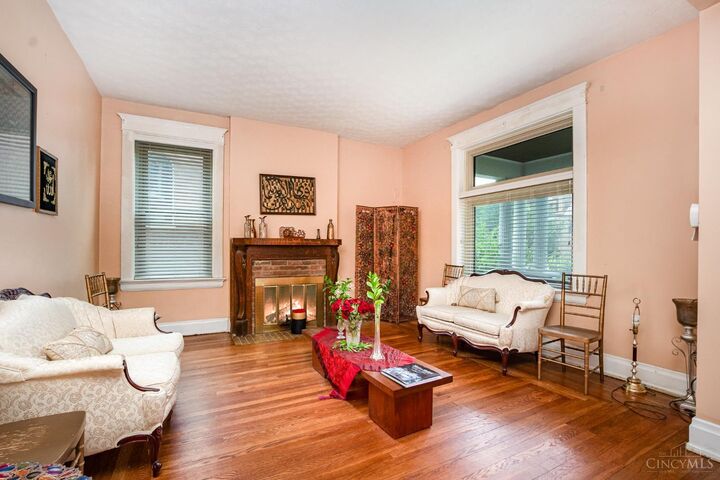Property Photo:  3556 Mooney Avenue  OH 45208 