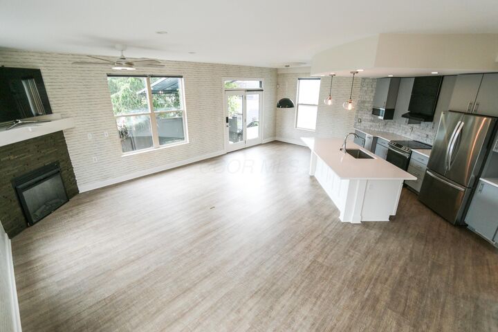 Property Photo:  113 E Mithoff Street  OH 43206 