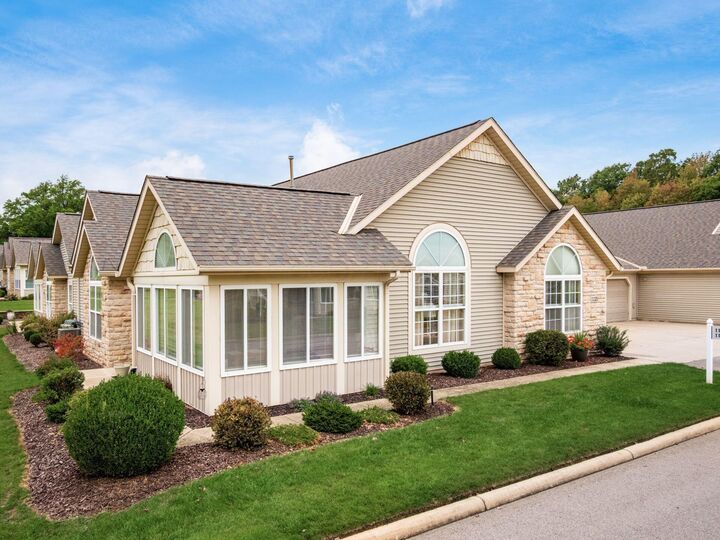 Property Photo:  1125 Cobblefield Drive  OH 44903 
