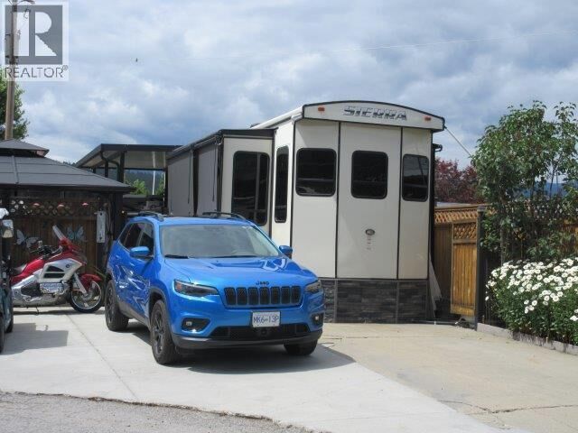 Property Photo: 415 Commonwealth Road 248 BC V4V 1P4