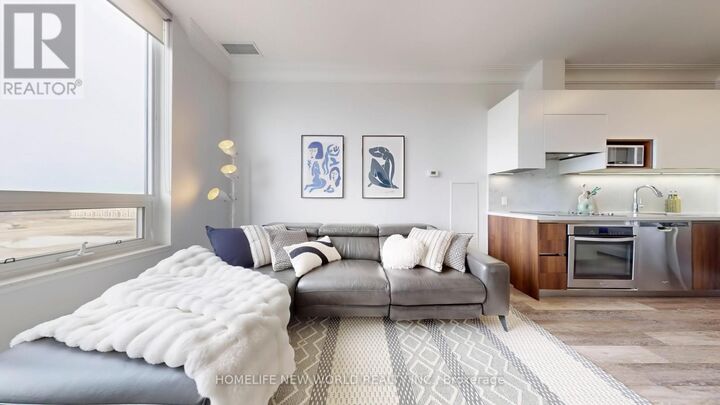 Property Photo: 25 Water Walk Drive Ph15 ON L3P 1N3