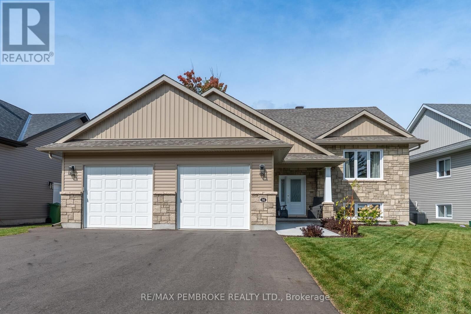 Photo de la propriété:  36 Zachary Street  ON K8H 0G5 