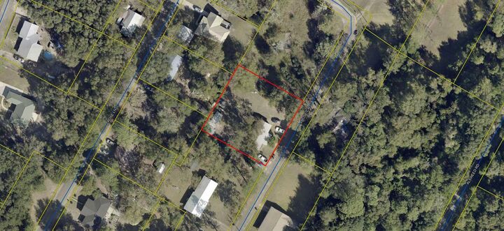 Property Photo:  125 Rose Circle  FL 32433 