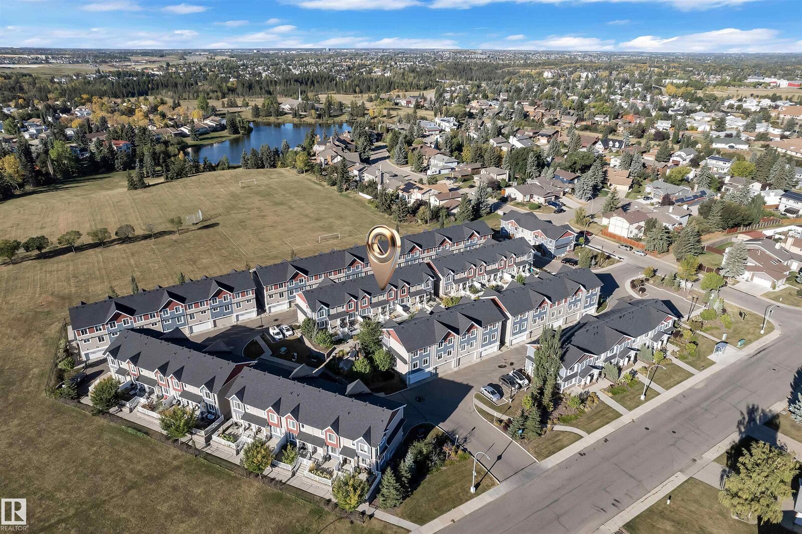 Property Photo: 1508 105 Street NW 38 AB T6J 6J9